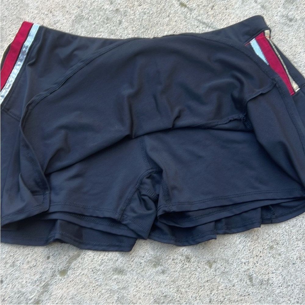 Lucky In Love Women's Black Lined Skort w Side Red Gold Silver Shimmer Stripe - Picture 3 of 6